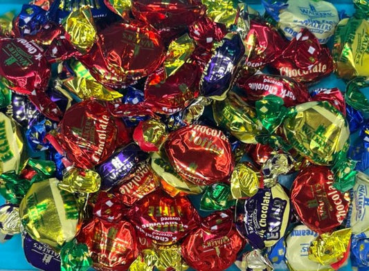 Assorted Toffee and Chocolate Eclairs image 0